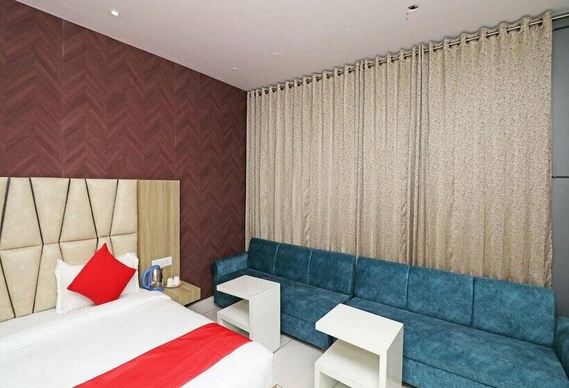 ホテル Oyo 26833 Cabana