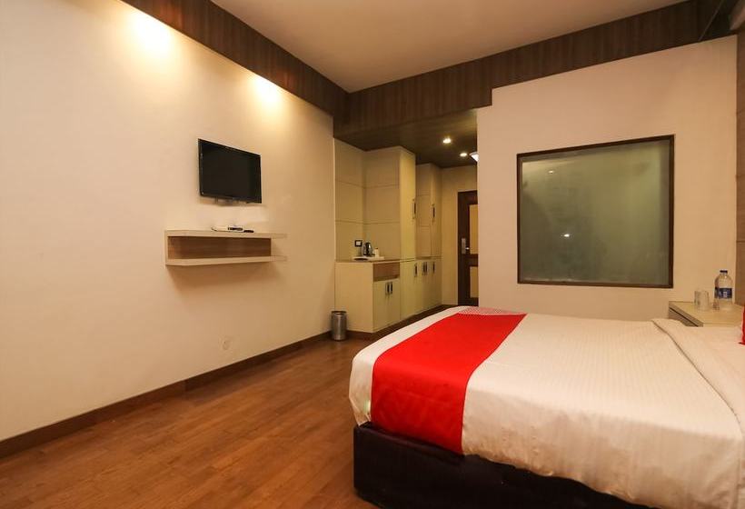 فندق Oyo 27039 Peace Channel