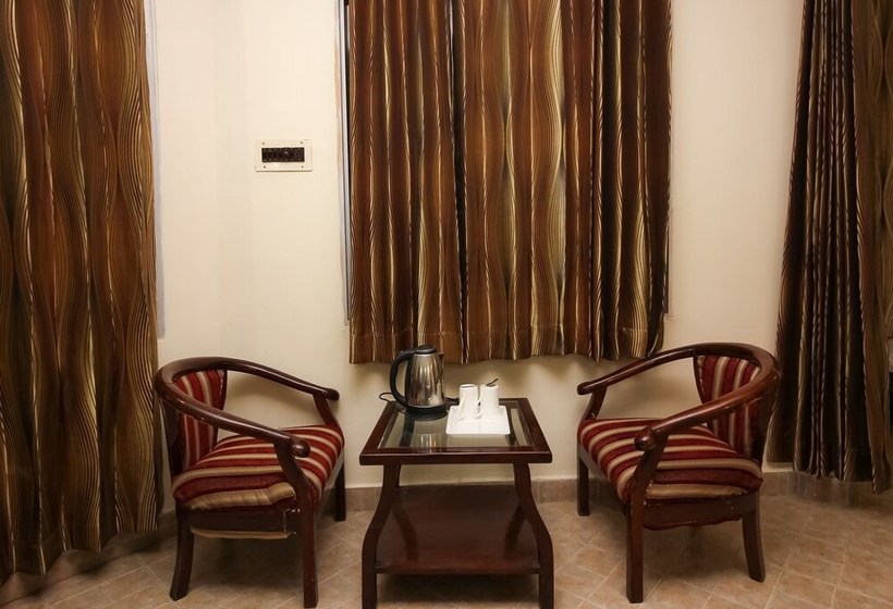 فندق Oyo 27039 Peace Channel