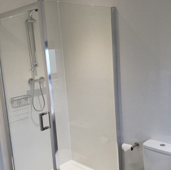 Отель Premier Lodge