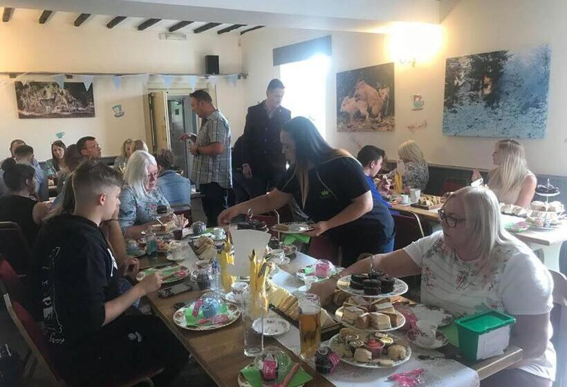 호텔 White Hart Inn