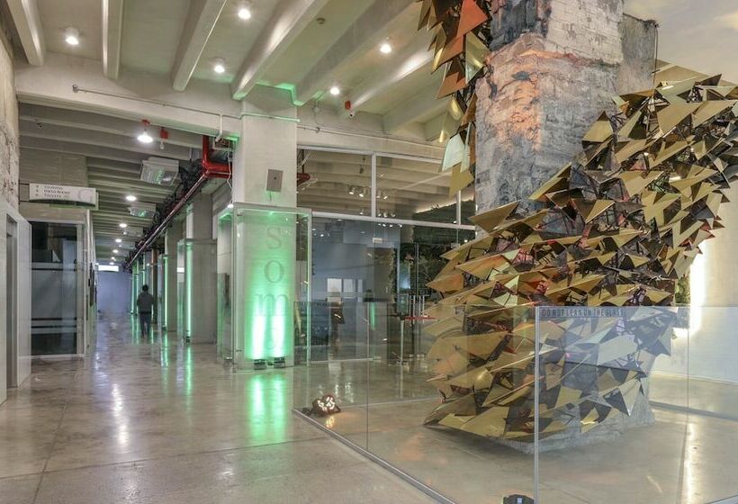 בית מלון כפרי Zen Premium Magallanes Makati