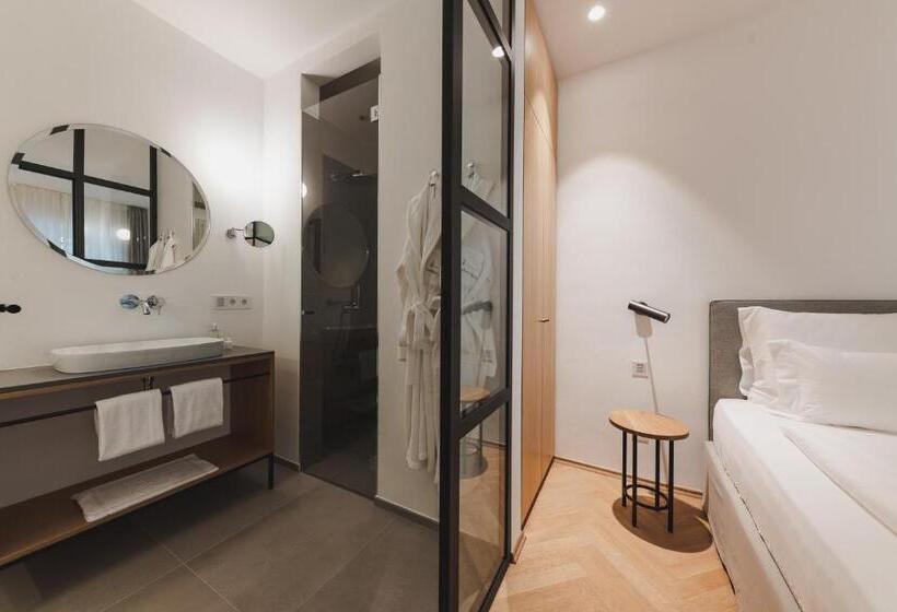 Kuntino Suites
