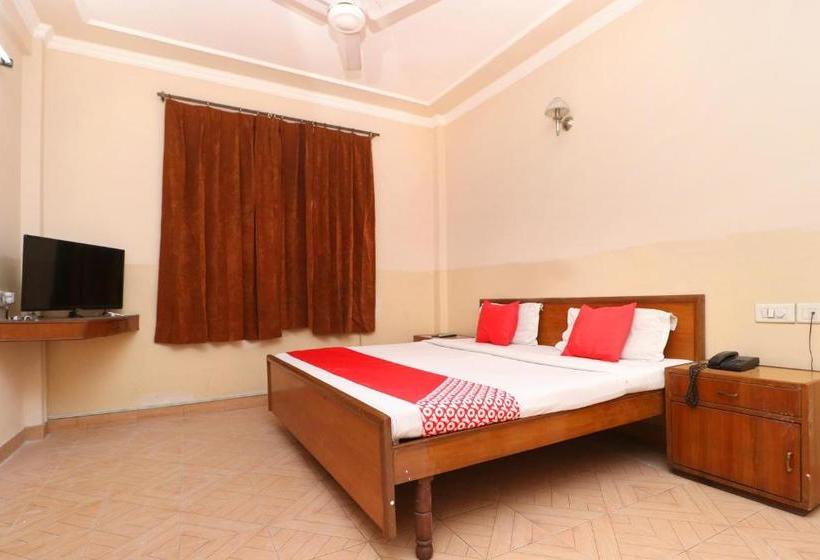 Oyo 24420 Hotel Ilford Lodge