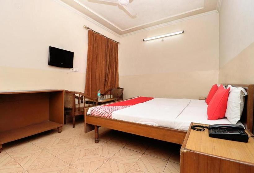 Oyo 24420 Hotel Ilford Lodge