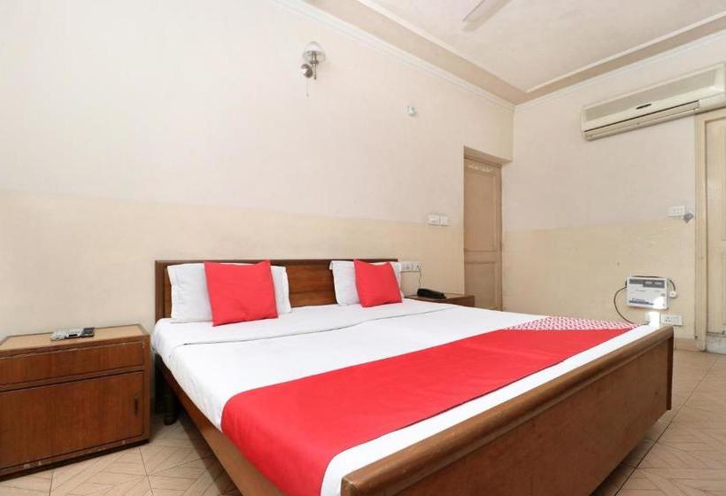 Oyo 24420 Hotel Ilford Lodge