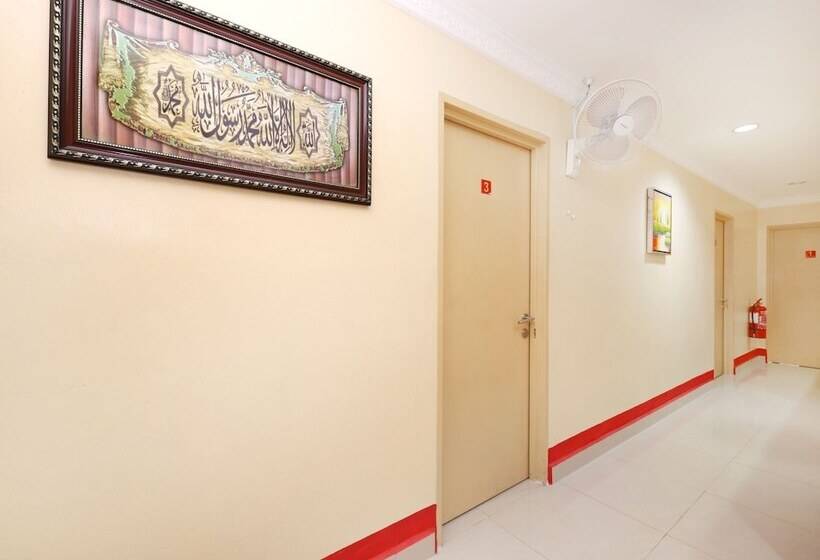 Oyo 720 Corridor Hotel 2