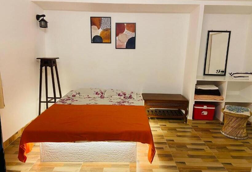 פנסיון Bleu & Blanc