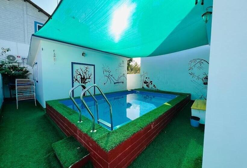 פנסיון Bleu & Blanc