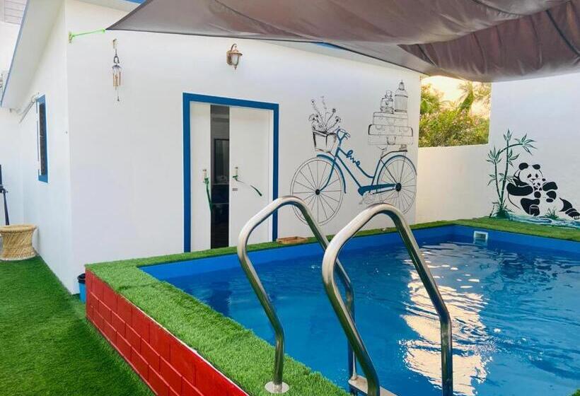 פנסיון Bleu & Blanc