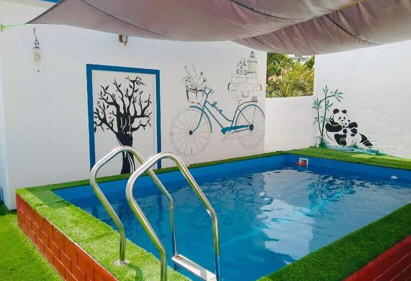 פנסיון Bleu & Blanc