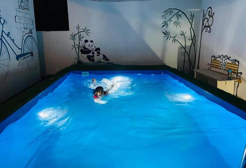 פנסיון Bleu & Blanc