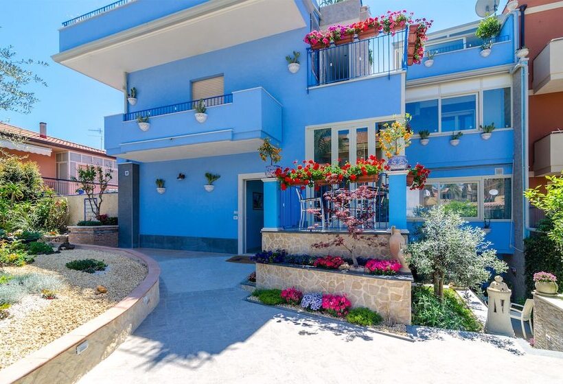 膳宿费 Mediterranean Charm