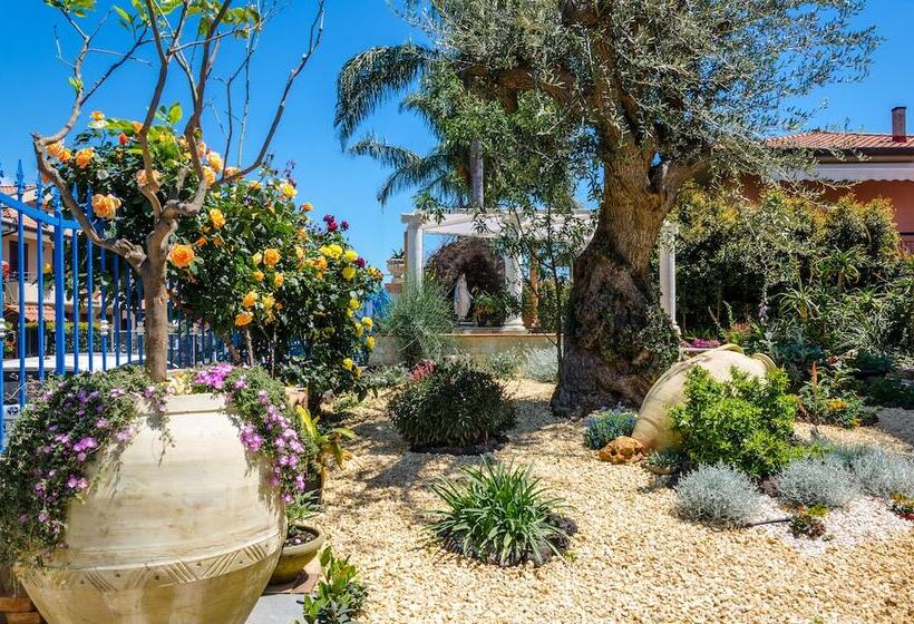 膳宿费 Mediterranean Charm