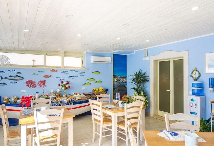 ペンション Mediterranean Charm