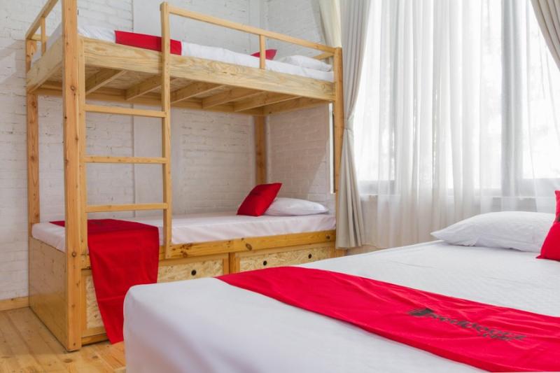 ペンション Reddoorz Syariah @ Eco Pesantren Daarut Tauhid