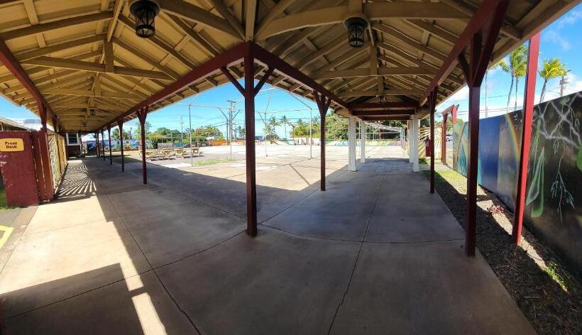 הוסטל Kohala Village Inn