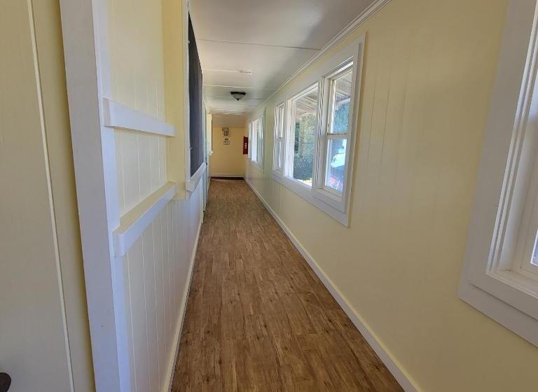 הוסטל Kohala Village Inn