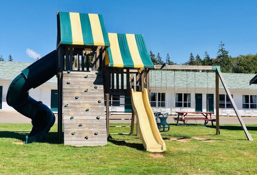 Anne Shirley Motel & Cottages