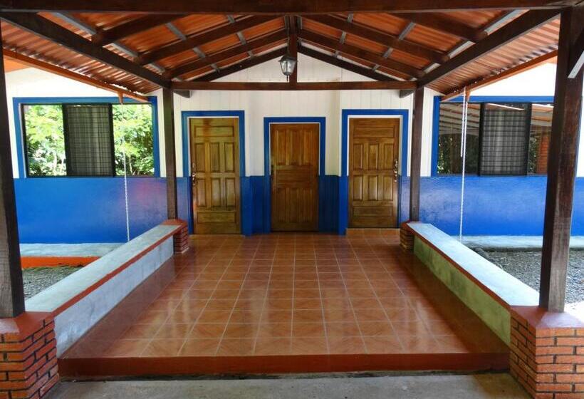 مبيت وإفطار Horquetas River Lodge