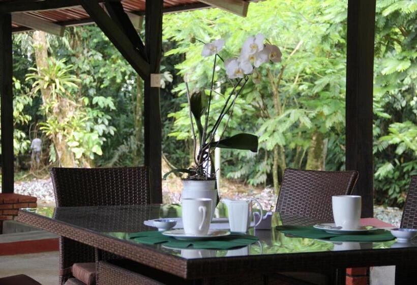 مبيت وإفطار Horquetas River Lodge