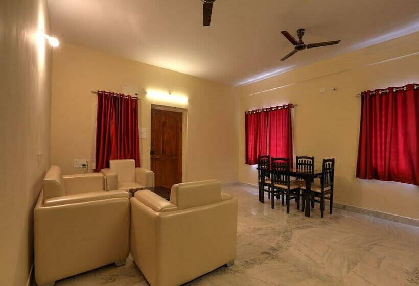 Hotel Oyo 15168 Sucasa Homes