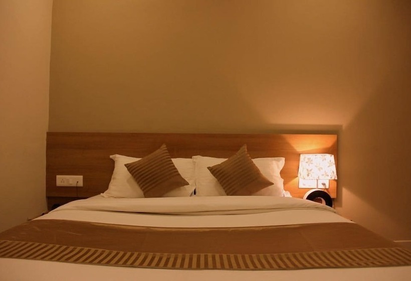 Hotel Samasth Room And Suites