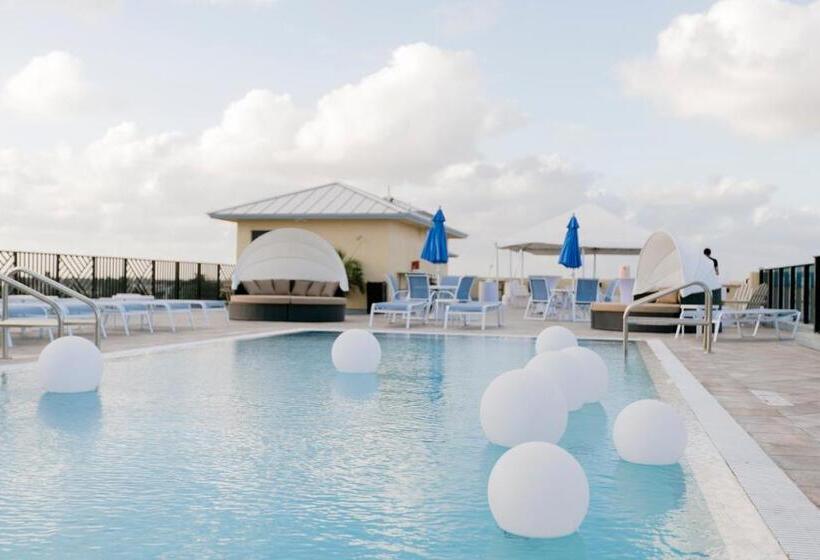 فندق Vistalmar Beach Resort