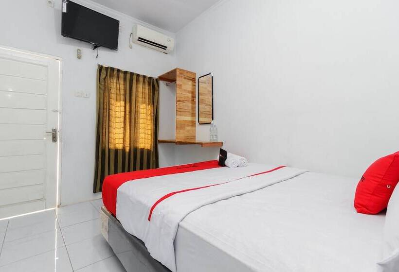 ペンション Reddoorz Near Universitas Medan Area