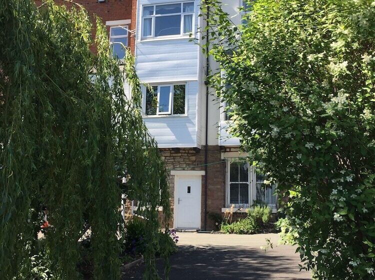 צימר Chimneys Guest House