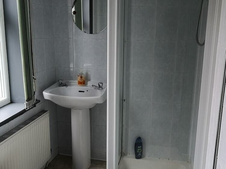 צימר Chimneys Guest House