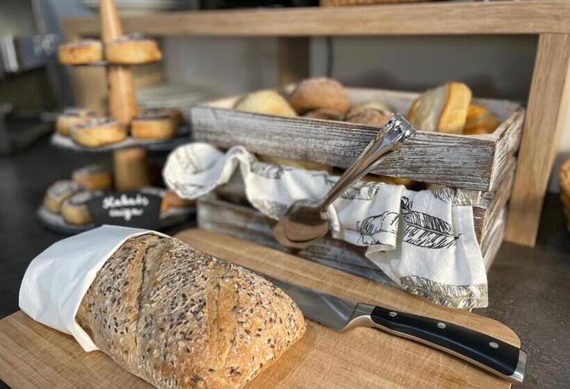 Bed and Breakfast Villa Aruba & Private Spa Suites