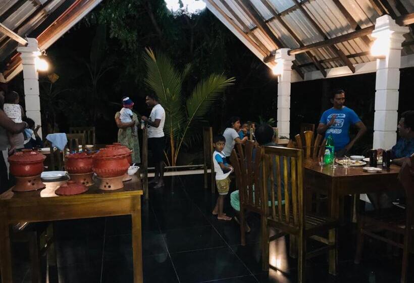 Отель Bangalawa Resort