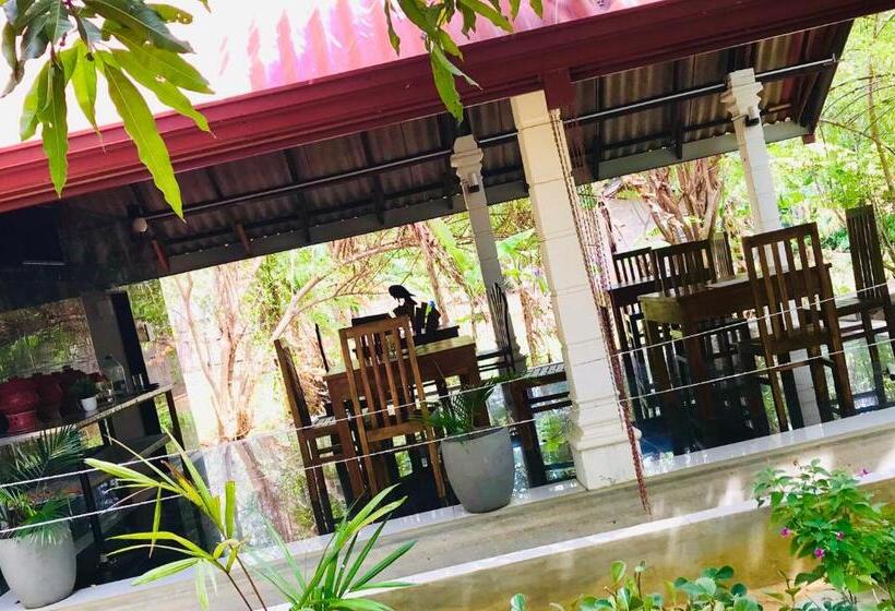 Отель Bangalawa Resort