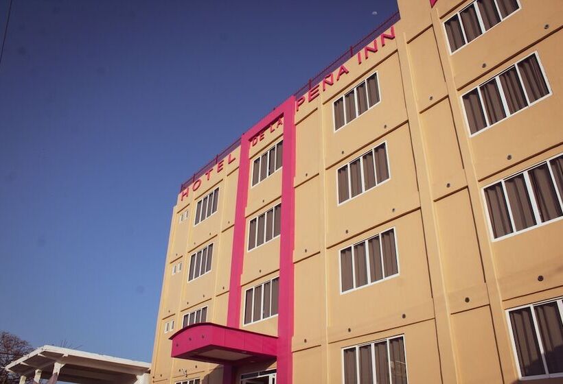 فندق De La Peña Inn