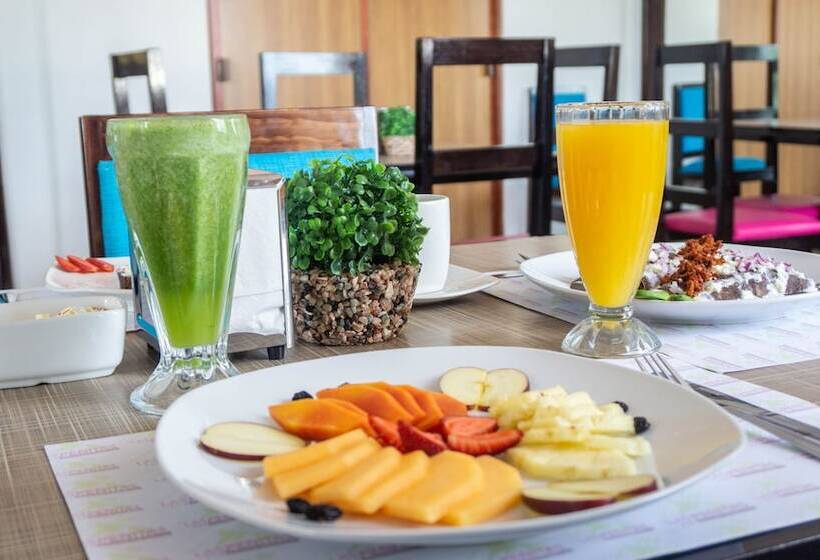 فندق De La Peña Inn