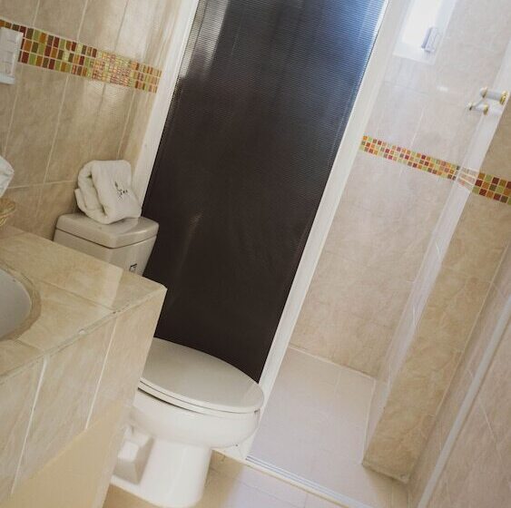 فندق De La Peña Inn