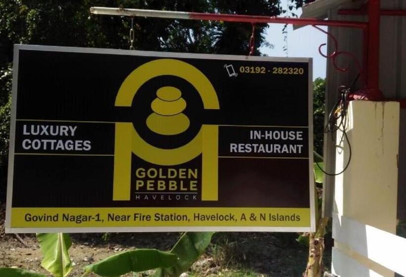 ホテル Golden Pebble