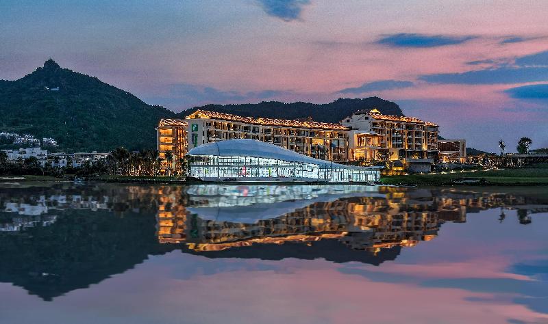 בית מלון כפרי Holiday Inn Resort Qionghai Guantang, An Ihg