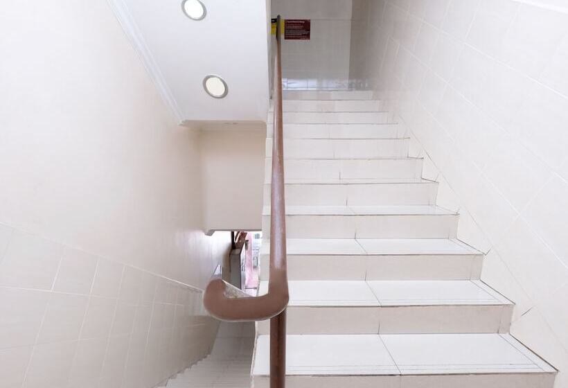 酒店 Oyo 707 Ayuni