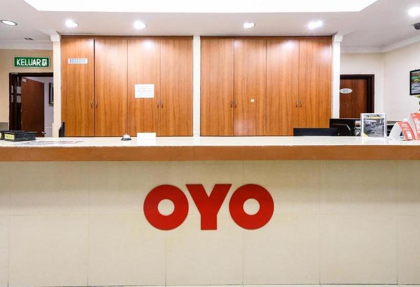 בית מלון כפרי Oyo 707 Ayuni