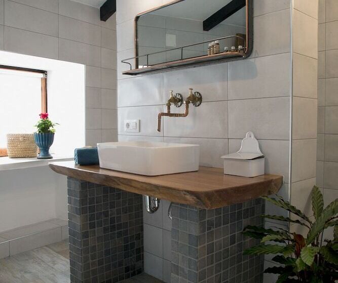 Boutique Hotel Rancho Los Lobos