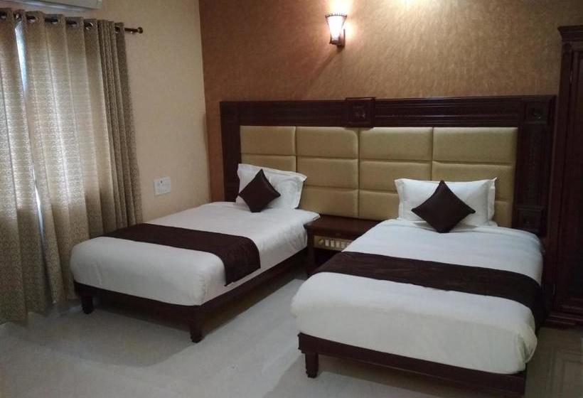 בית מלון כפרי Rb Grand Residency