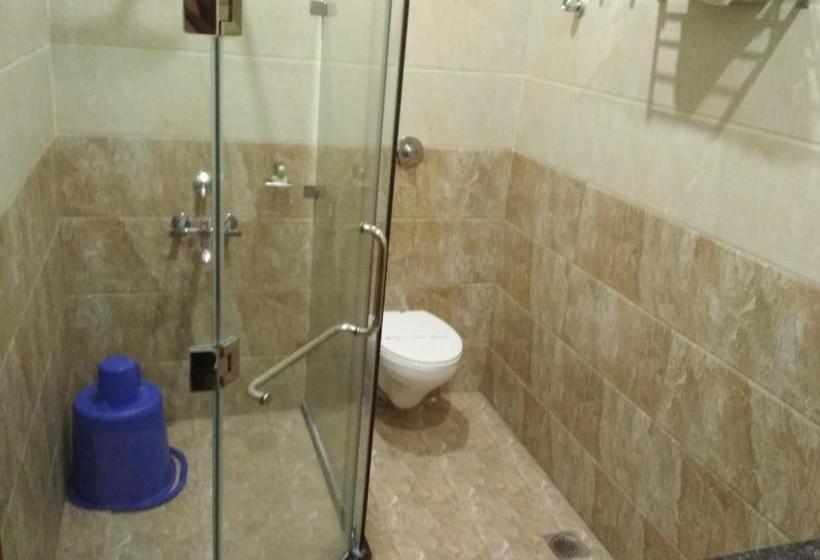 בית מלון כפרי Rb Grand Residency