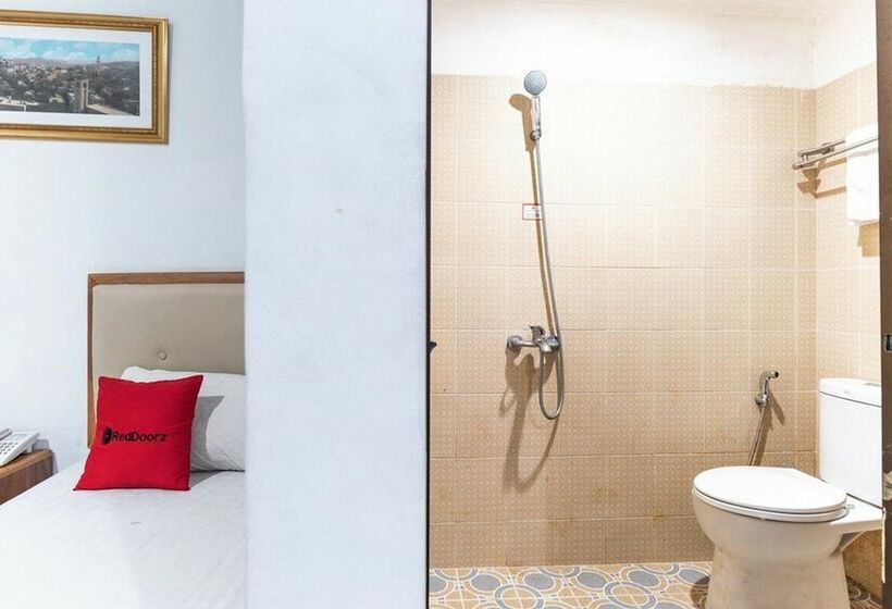 酒店 Reddoorz @ Jalan Mojopahit Medan