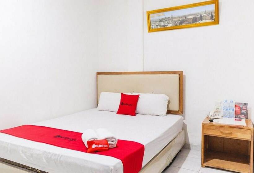 酒店 Reddoorz @ Jalan Mojopahit Medan