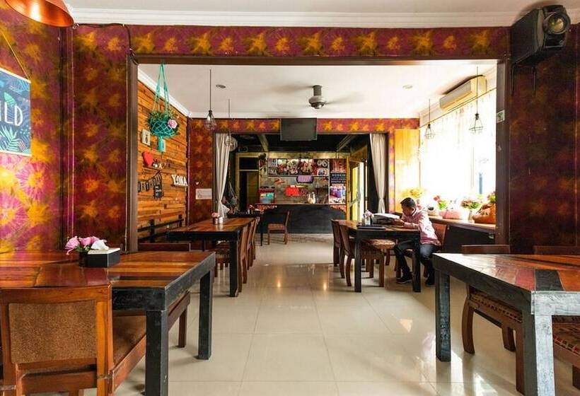 酒店 Reddoorz @ Jalan Mojopahit Medan