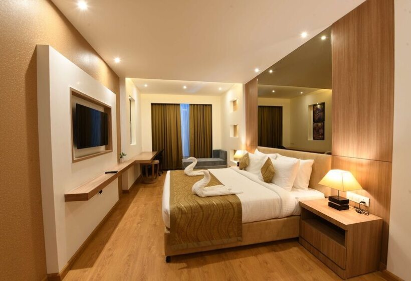 ホテル Surestay Plus By Best Western Amritsar