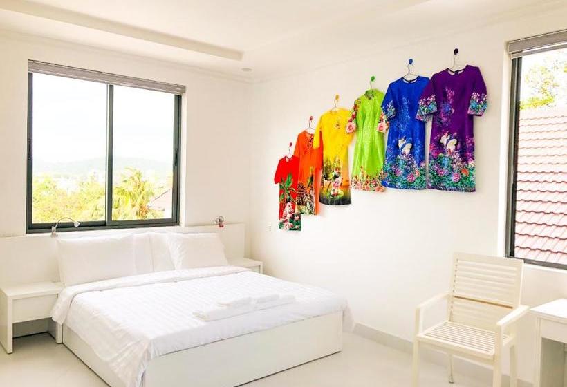 پانسیون Friends Gay House  , Club, Sauna