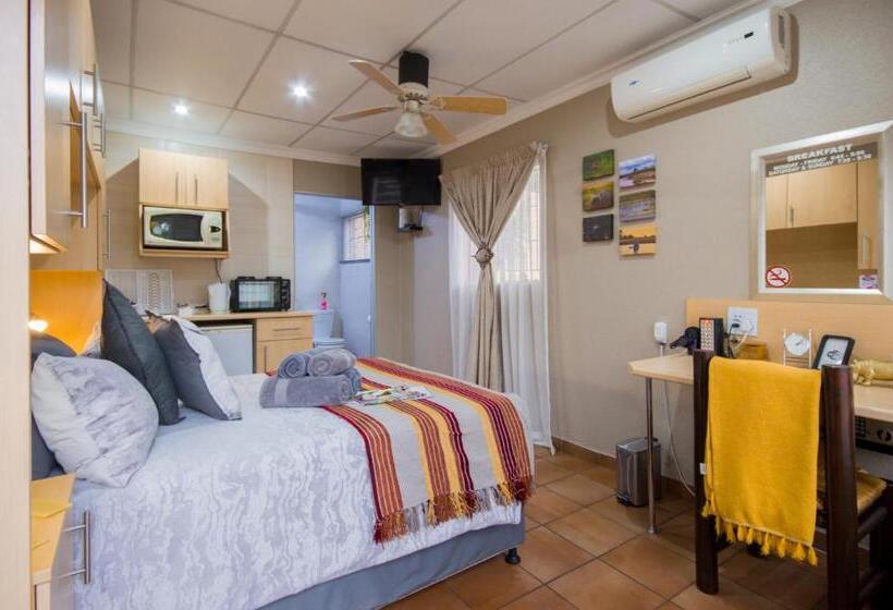 פנסיון Marle  Lodge